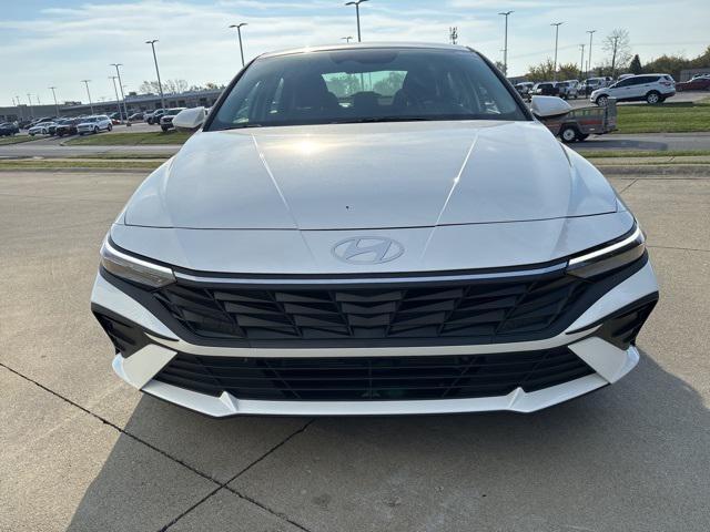 new 2025 Hyundai Elantra HEV car, priced at $26,280