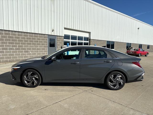 new 2025 Hyundai Elantra car, priced at $28,275