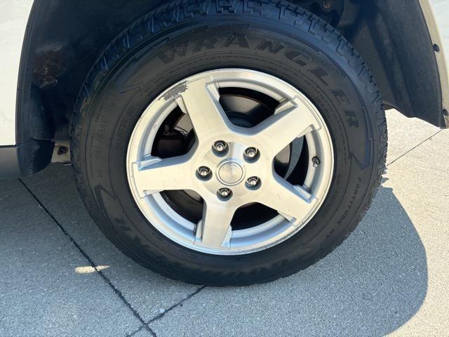used 2005 Jeep Grand Cherokee car, priced at $8,980