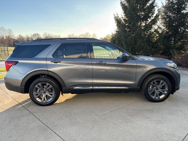 new 2025 Ford Explorer car, priced at $47,604