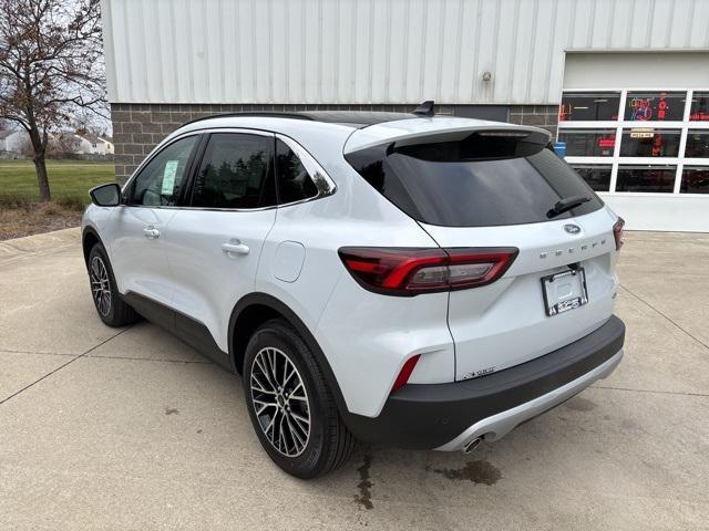 new 2025 Ford Escape car, priced at $40,889