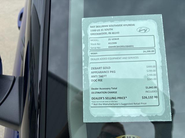 new 2025 Hyundai Venue car, priced at $23,716