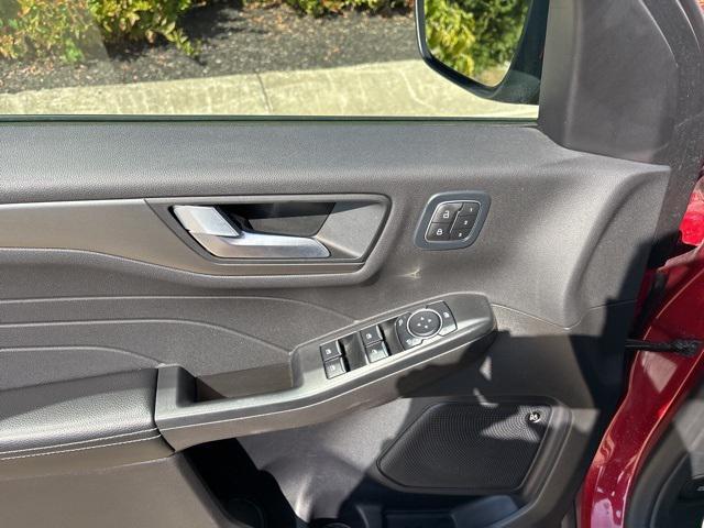 used 2023 Ford Escape car, priced at $26,922