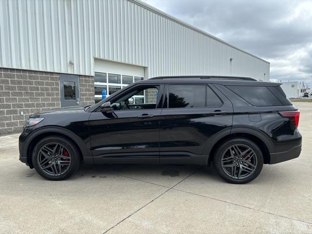 new 2025 Ford Explorer car, priced at $59,795