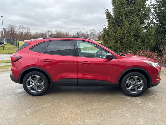 new 2025 Ford Escape car, priced at $32,058