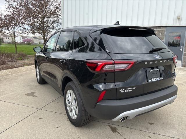 new 2025 Ford Escape car, priced at $29,894