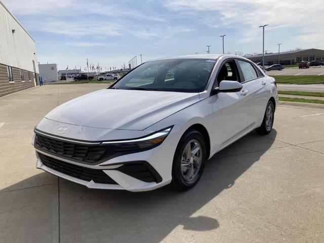 new 2024 Hyundai Elantra car, priced at $22,310