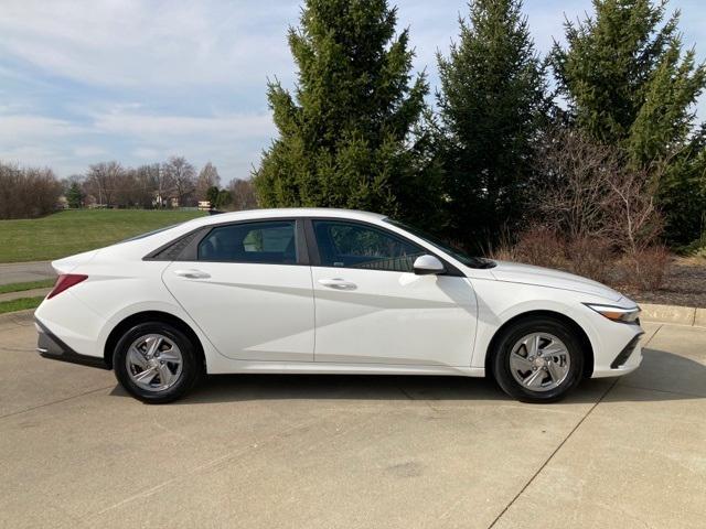 new 2024 Hyundai Elantra car, priced at $23,545