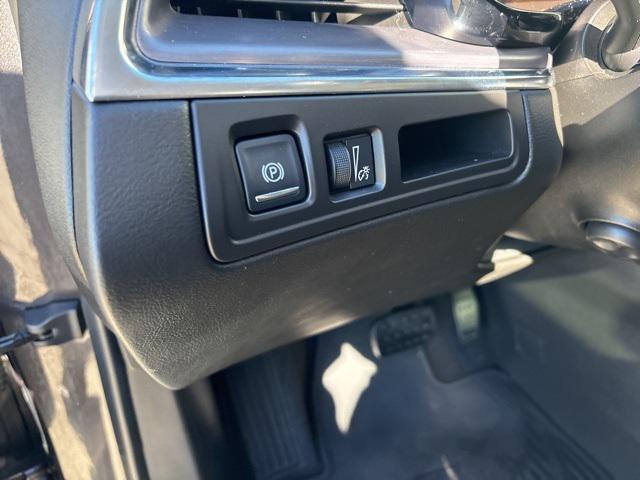 used 2018 Cadillac XT5 car, priced at $21,457