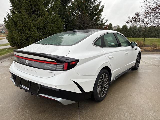 new 2025 Hyundai Sonata Hybrid car, priced at $39,605