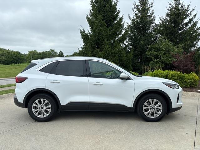 new 2024 Ford Escape car, priced at $32,376