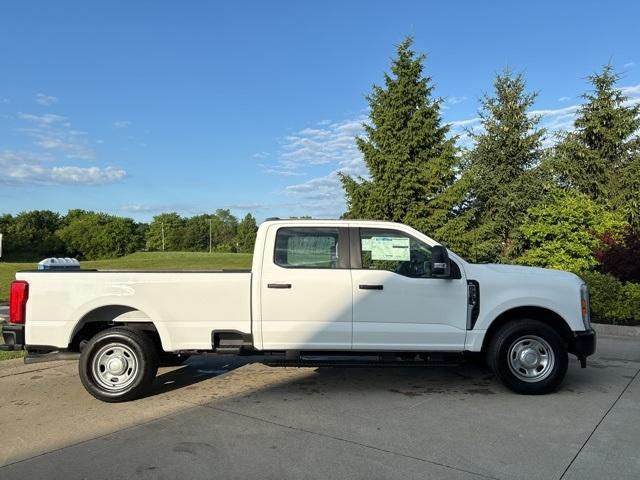 new 2024 Ford F-350 car, priced at $47,568