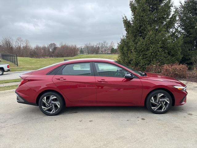 new 2025 Hyundai Elantra car, priced at $28,905