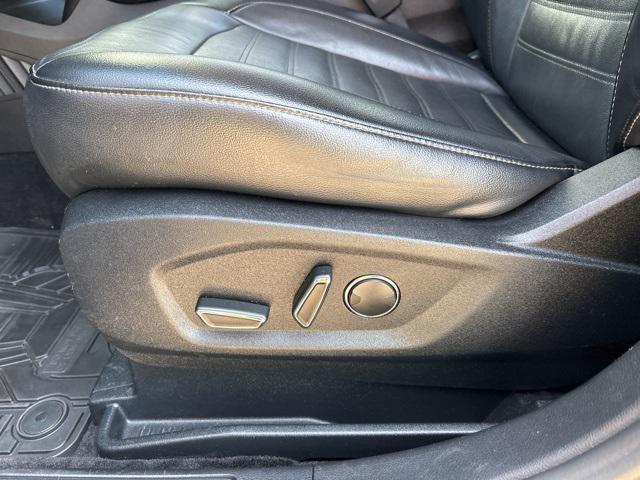 used 2015 Ford Edge car, priced at $11,800