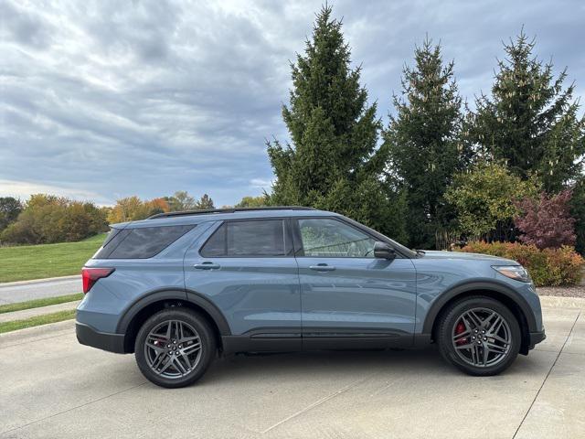 new 2025 Ford Explorer car, priced at $60,290