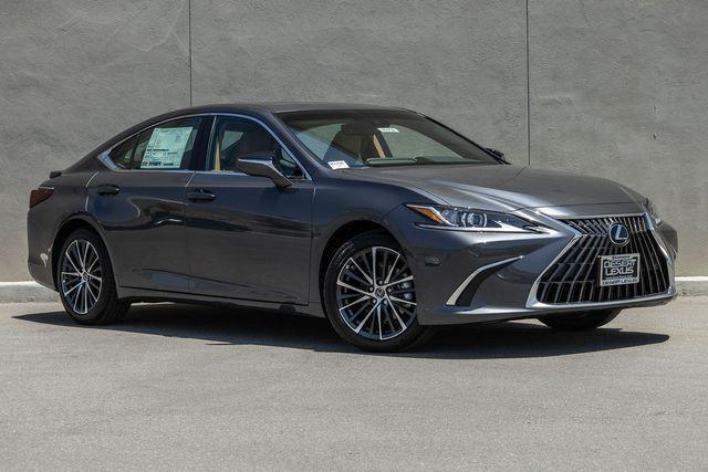 new 2025 Lexus ES 300h car, priced at $50,284