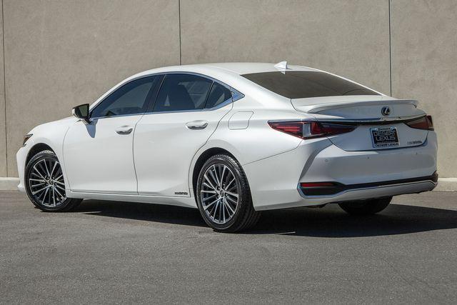 used 2022 Lexus ES 300h car, priced at $35,999