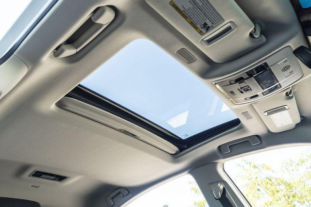 used 2022 Lexus ES 300h car, priced at $35,999