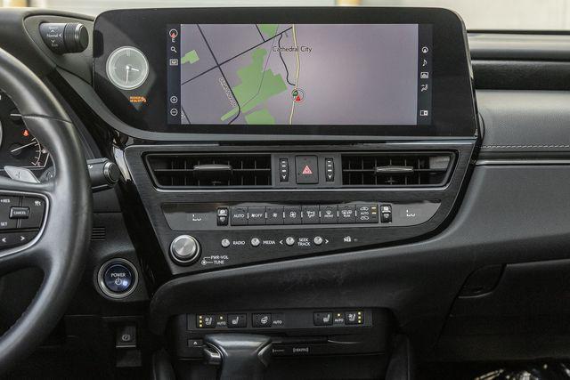 used 2022 Lexus ES 300h car, priced at $35,999
