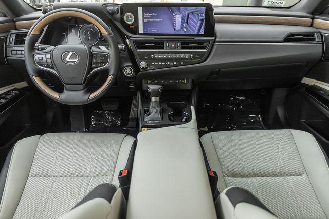 new 2025 Lexus ES 300h car, priced at $57,004