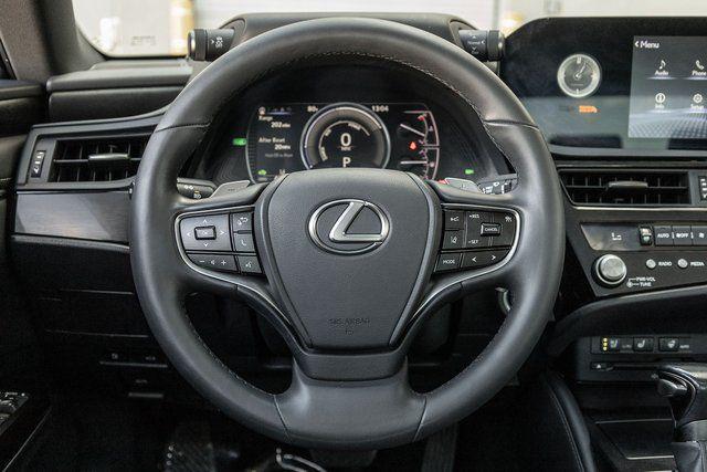used 2022 Lexus ES 300h car, priced at $35,498