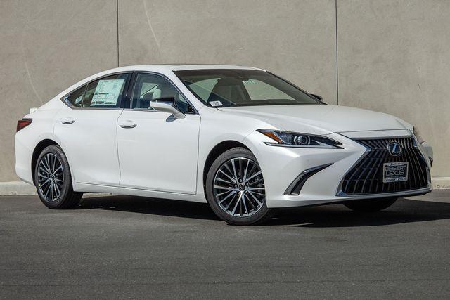 new 2025 Lexus ES 300h car, priced at $51,395