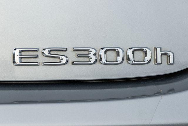 used 2023 Lexus ES 300h car, priced at $38,999