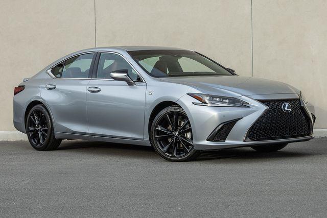 used 2023 Lexus ES 300h car, priced at $38,999