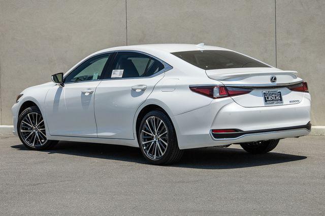 new 2025 Lexus ES 300h car, priced at $49,204