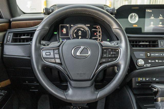 used 2022 Lexus ES 300h car, priced at $36,989