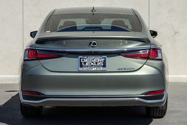 new 2025 Lexus ES 300h car, priced at $48,650