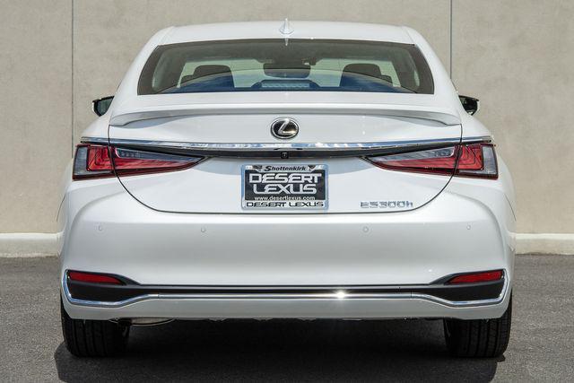 new 2025 Lexus ES 300h car