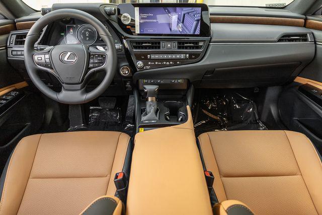 new 2025 Lexus ES 300h car, priced at $51,459