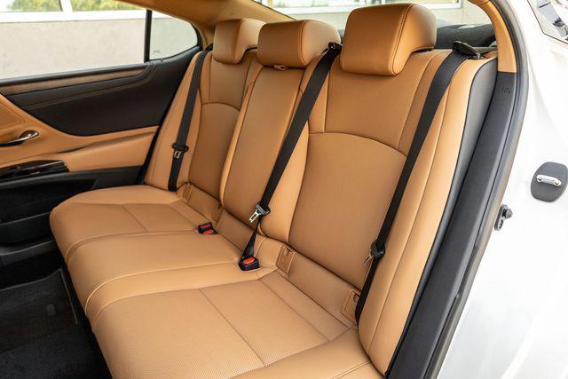 new 2025 Lexus ES 300h car, priced at $51,459