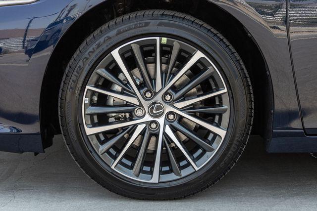 new 2025 Lexus ES 300h car, priced at $48,704