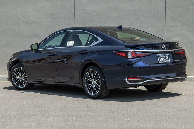 new 2025 Lexus ES 300h car, priced at $48,704