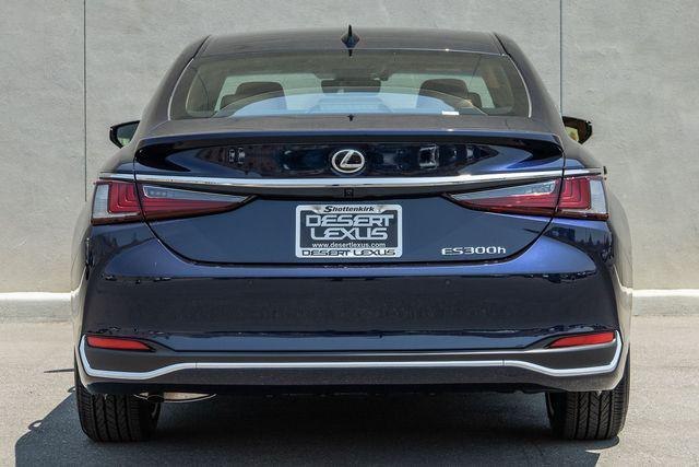 new 2025 Lexus ES 300h car, priced at $48,704