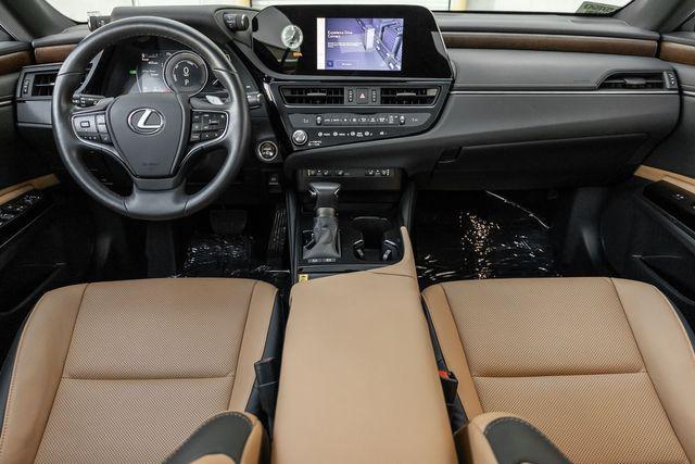 used 2025 Lexus ES 300h car, priced at $44,999