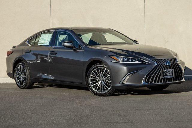 new 2025 Lexus ES 300h car, priced at $51,084