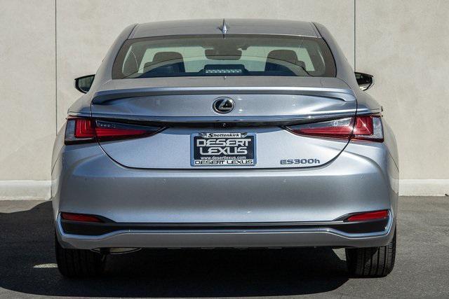 new 2025 Lexus ES 300h car