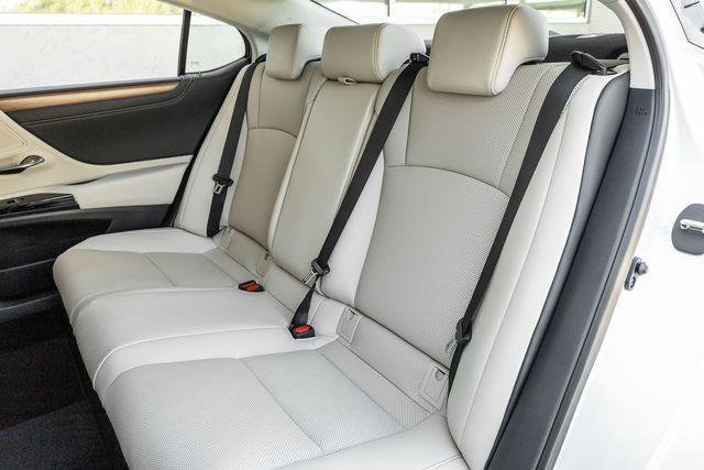 new 2025 Lexus ES 300h car, priced at $51,074