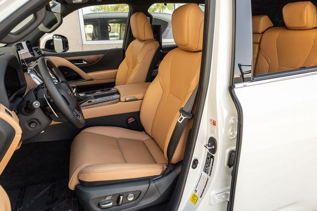 new 2025 Lexus LX 600 car