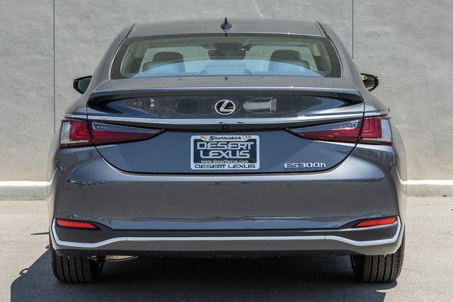 new 2025 Lexus ES 300h car