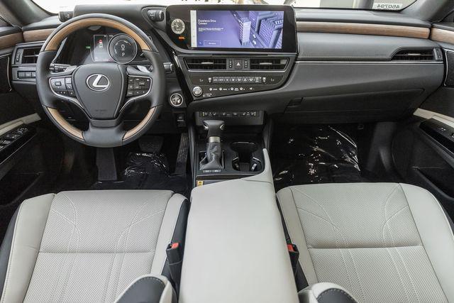 new 2025 Lexus ES 300h car, priced at $57,074