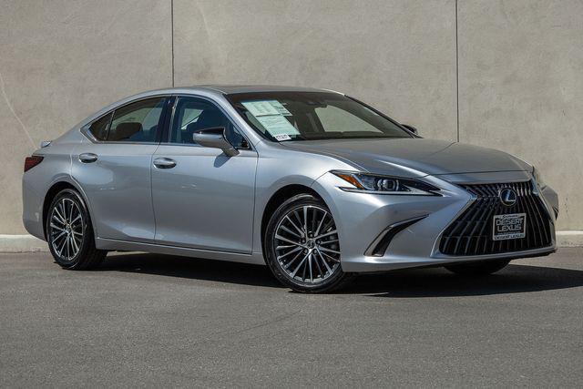 used 2023 Lexus ES 300h car, priced at $43,850