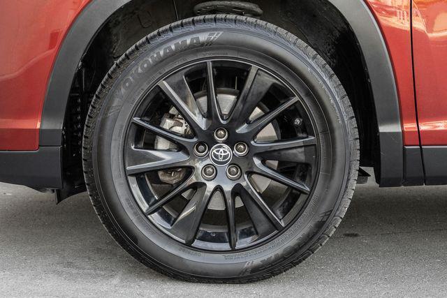 used 2019 Toyota Highlander car, priced at $23,999