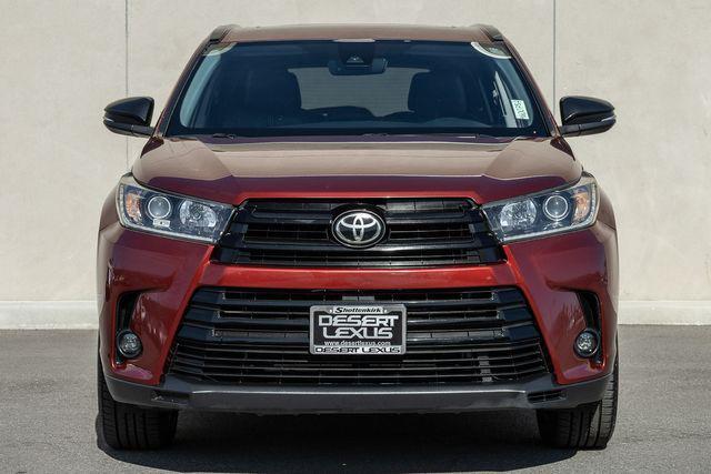 used 2019 Toyota Highlander car, priced at $23,999