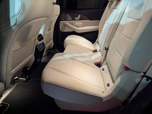 new 2025 Mercedes-Benz GLS 450 car, priced at $91,775