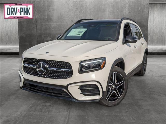 new 2024 Mercedes-Benz GLB 250 car, priced at $52,625