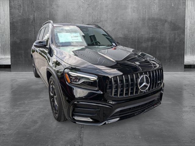 new 2025 Mercedes-Benz AMG GLB 35 car, priced at $65,085